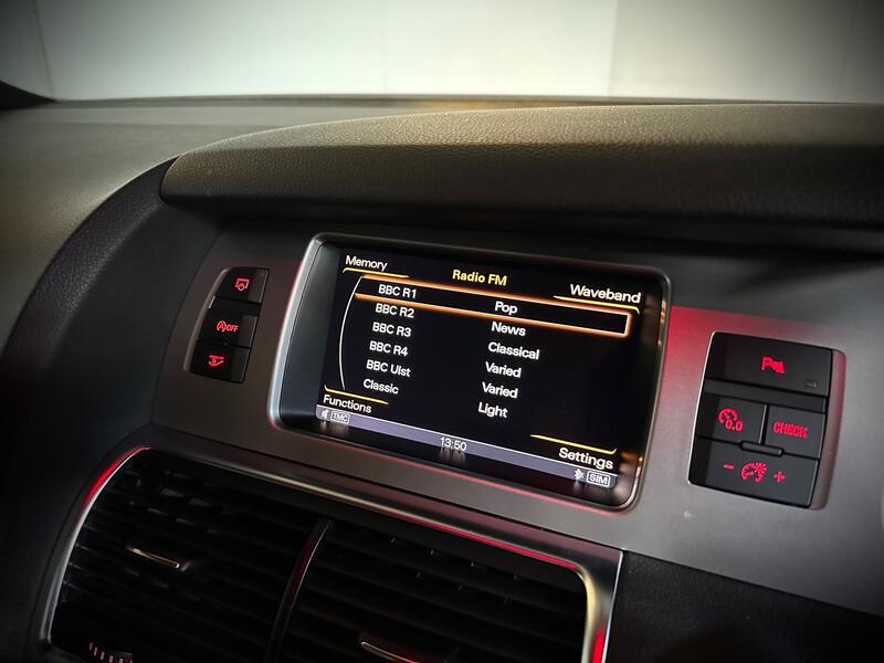 AUDI Q7
