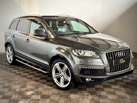 AUDI Q7 3.0 TDI V6 S line Plus
