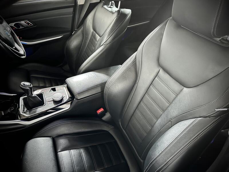 BMW 3 SERIES